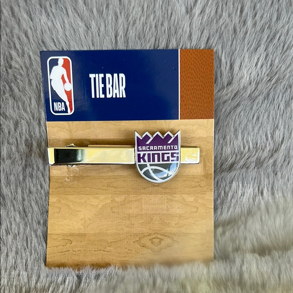 NBA Silver Tie Bar Basketball Sacramento Kings